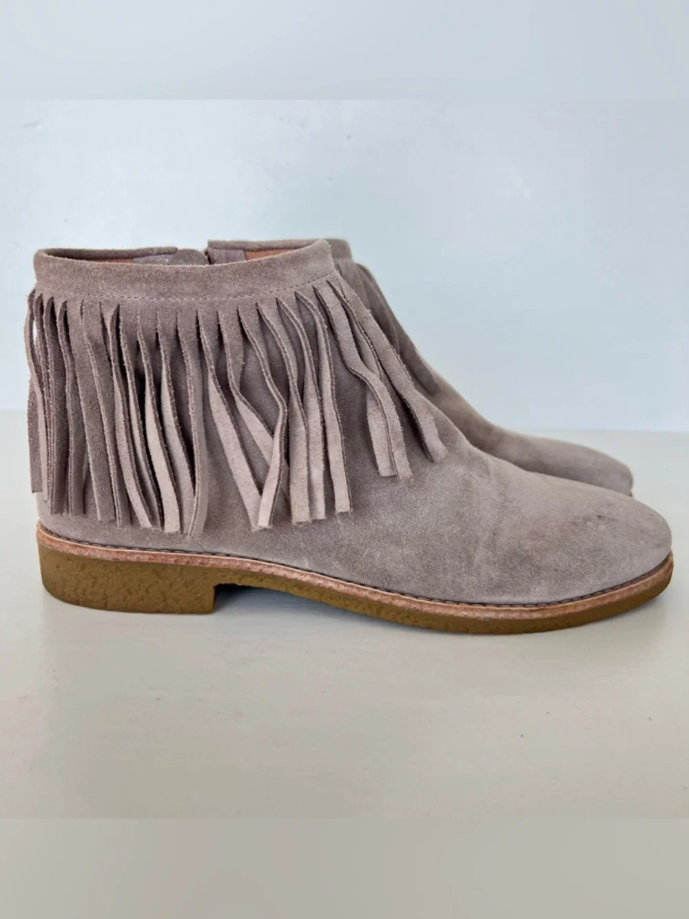 KATE SPADE New York Betsie Taupe Suede Fringes Booties Ankle Boots Sz 8 M